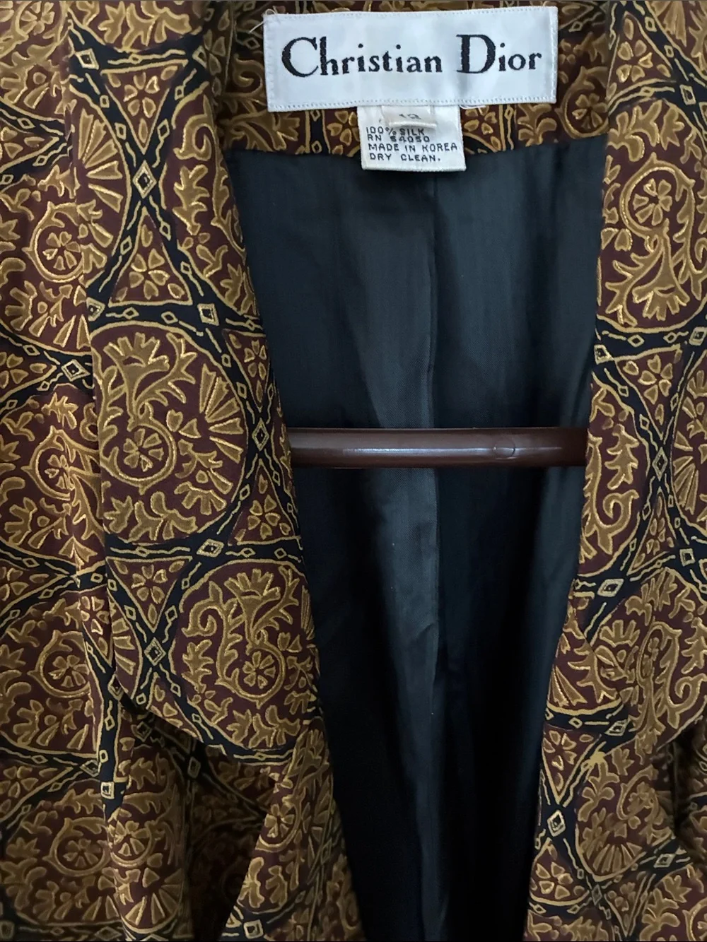 Christian Dior Blazer ,Vintage from 1980’s - Early 2000’s , 100% silk Size 12